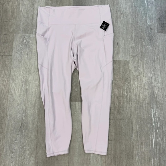 Fabletics Pure Luxe Light Pink 7/8 Leggings - Size 2X - Picture 3 of 5